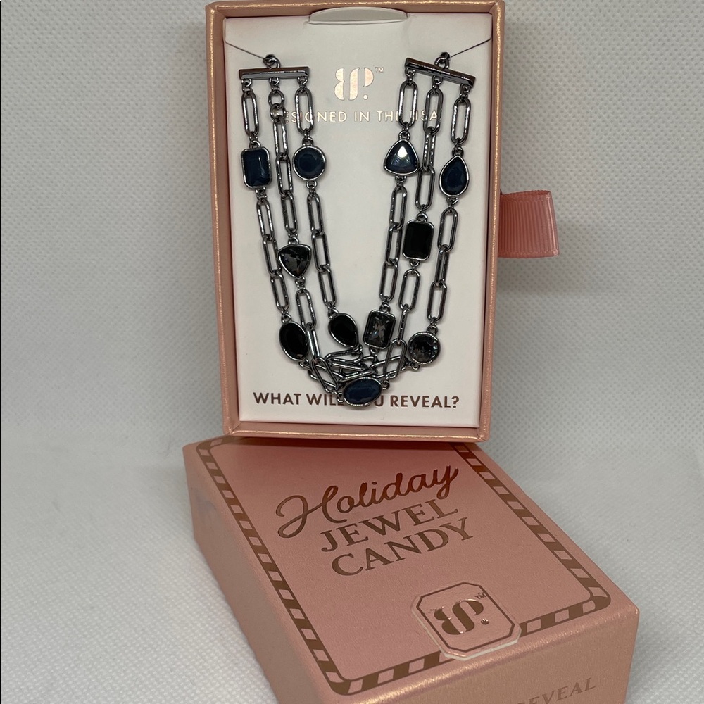 Bomb Party Wrapped In Sweet Whimsy BR74590